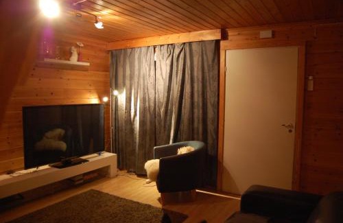 Rukatunturi Ski Chalet | Relax at Mökki Cottages RukaTupa with Hot Tub & More