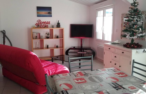 Saint-Hilaire-de-Riez Cottage | Delightful Cottages in St Hilaire de Riez - Guest Rated 9.6