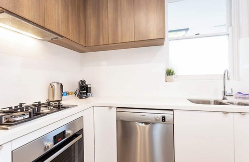 Cottesloe Apartment | Relax in a Beautifully Renovated Cottesloe Chic Apartment