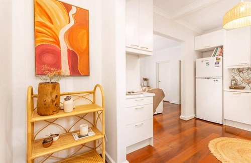 Cottesloe Apartment | Stylish Beach Apartment Near Cottesloe's Cafes & Parks