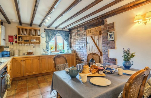 Mangotsfield House | Cotton Farm Estate - 4 Cottages, Sleeps 16