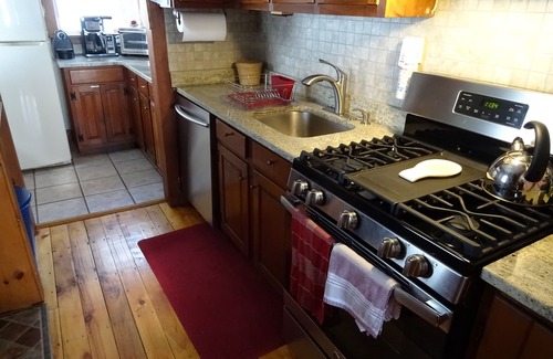 Holderness Cabin | Experience Cotton Lake Cabin with Spectacular Mountain Views