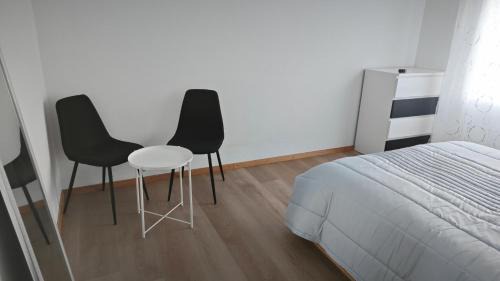 Monthey Apartment | Coucouning Appartement ou chambres privées espaces communs à partager