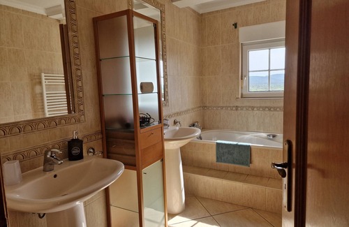 Silves Villa | Escape to Villa Monte Branco: Mountain Views & Private Pool