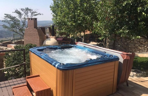 Santa Maria de la Alameda House | Country House 'El Chiscon De La Hoya' with Mountain View, Wi-Fi and Air Conditioning