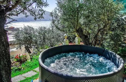 Recco Villa | Discover Oceanfront Bliss at Counting Stars Hotel