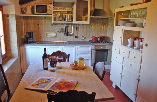 Rignano sull'Arno House | Inviting Country Apartment with Terrace & Shared Pool Access