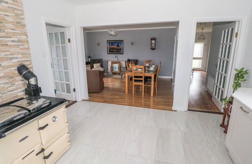 Gurteen Cottage | COUNTRY BUNGALOW, family friendly in Gorteen, County Sligo