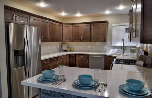 Flagstaff House | Pet-Friendly Country Club with Large Fenced Yard