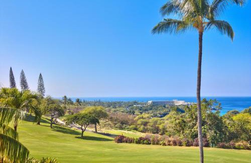 Keauhou House | Poolside Getaway at Country Club Villas 302 for Families