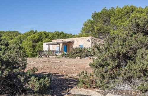 Formentera Cottage | Cozy Oceanfront Cottage in Sant Francesc Xavier