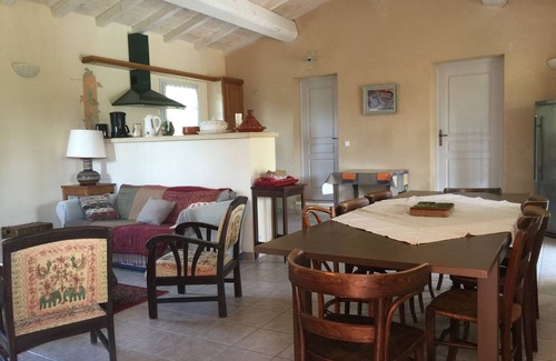 Pont-Saint-Esprit House | Cozy Country Cottage with Pool for Memorable Getaways