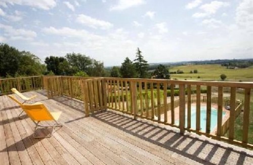 Larressingle House | Charming Country Cottage in Condom with Private Pool & More