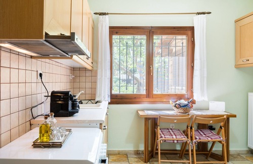 Polygyros Cottage | Top-Rated Country Cottage Ι - Family-Friendly in Halkidiki
