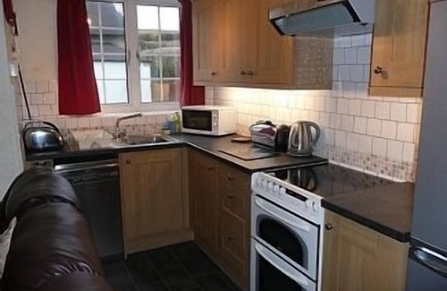Barnstaple Cottage | Idyllic Country Cottage in 17th Century Farmhouse Retreat