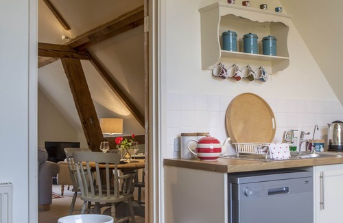 Yattendon Cottage | Idyllic Country Cottage with Breathtaking Views, 10/10 Rated