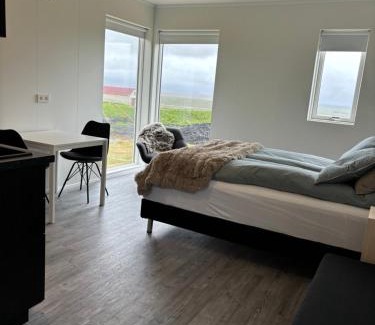 Rangarþing eystra Apartment | Inviting Country Cottage with Glacier Views and Child-Friendly Amenities