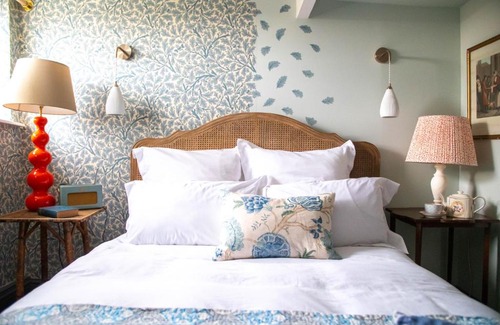 Scunthorpe House | Relaxing Country Cottage with Spa & Nature Walks