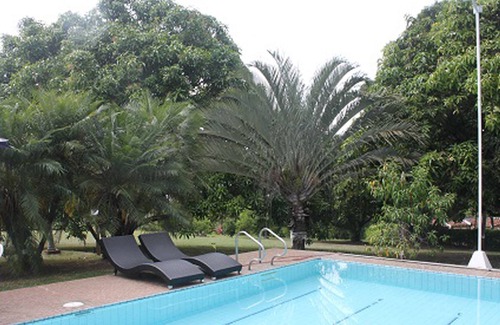 San Jeronimo House | Country estate with a pool, a view of the mountains, and green areas