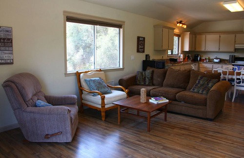 Newcastle Other | Idyllic Country Farmhouse on a Working Cattle Ranch