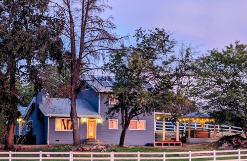 Cedar Ridge House | Enchanting Country Farmhouse with Hot Tub & Pool Table