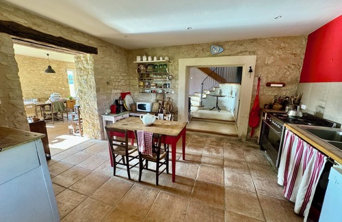 La Chapelle-Saint-Jean House | Discover La Chapelle Saint Jean: Poolside Character Retreat