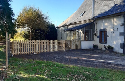 Puy-Laveze House | Charming Country House Retreat in Scenic Auvergne
