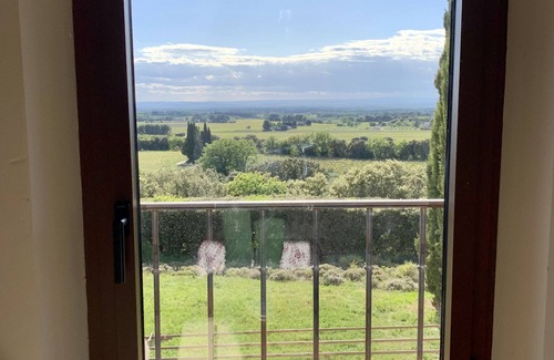 Saint-Pierre-de-Vassols House | Inviting Country House with Gorgeous Ocean Views