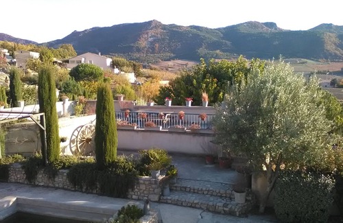 Saint-Sauveur-Gouvernet Cottage | Charming Country Cottage with Pool in Saint-Sauveur-Gouvernet
