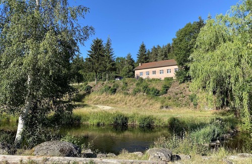 Saint-Prejet-d'Allier House | Family-Friendly Gîte with River View and Pool Access
