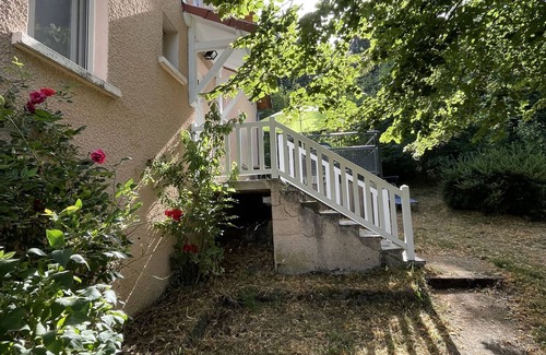 Saint-Prejet-d'Allier House | Family-Friendly Gîte with River View and Pool Access