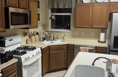 Brenham House | Unwind at Lazy Rooster: Spa Retreat for the Whole Family