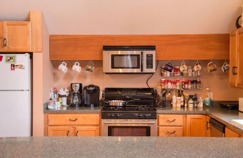 Town of Easton Other | Escape to Country Getaway Lodge with Pool & Spa Amenities