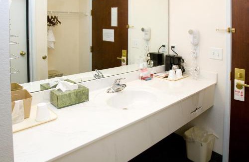 Knightdale Hotel | Top-Rated Country Hearth Inn of Knightdale for Families