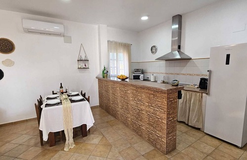 Marchena House | Country House 'Limones' with Private Pool, Wi-Fi and Air Conditioning