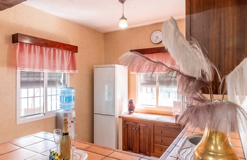 Marchena House | Country House 'Buhaira' with Private Pool, Wi-Fi and Air Conditioning