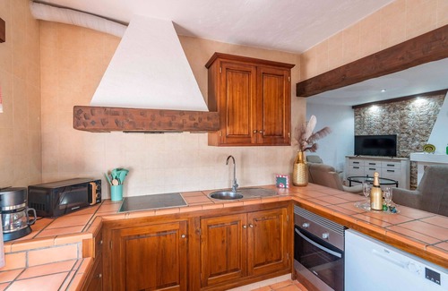 Marchena House | Country House 'Buhaira' with Private Pool, Wi-Fi and Air Conditioning
