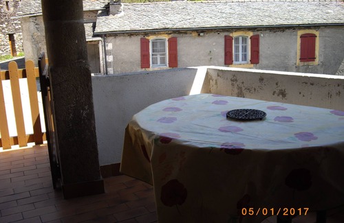 Rousses House | Relaxing Country House in Cevennes with Pool & Kitchen