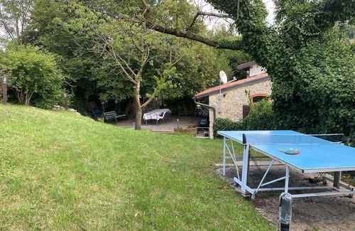 Negrar Apartment | Charming Country House: Pet-Friendly with Spa Near Verona