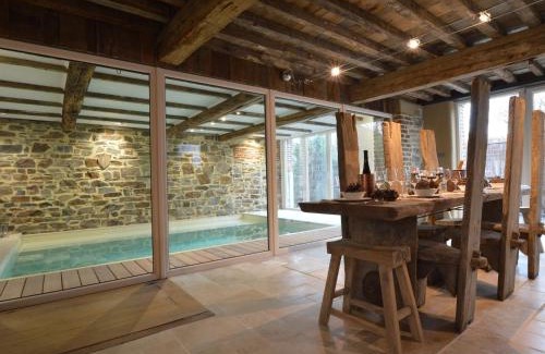 La Reid House | Cozy Stone House in Theux with Pool and Hot Tub Retreat