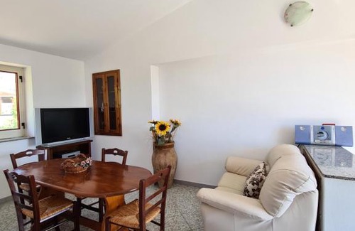 Sant'Agata di Militello Apartment | Cozy Country Home with Family and Pet-Friendly Amenities