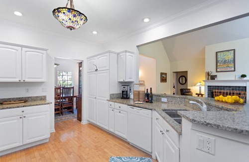 Baroda House | Country Home, Walk to Multiple Wineries