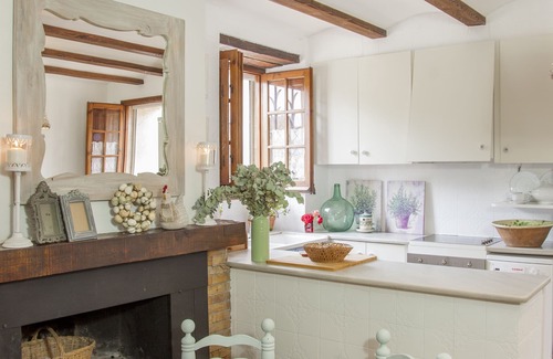 Sords Cottage | Historic 15th Century Country House with Ocean View