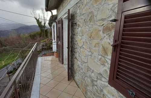 Casola in Lunigiana House | Country House 'Casa Di Campagna In Lunigiana' with Mountain View and Balcony