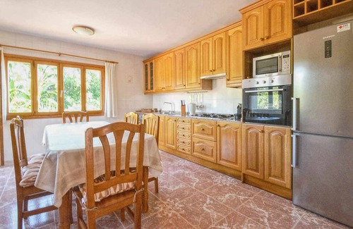Sa Cabaneta House | Inviting Country House near Palma with Private Pool