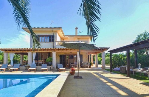 Sa Cabaneta House | Inviting Country House near Palma with Private Pool