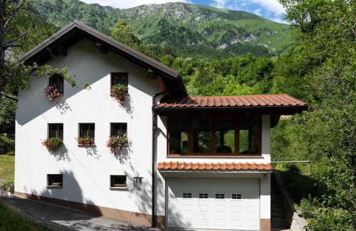 Zgornja Sorica House | Relax at Country House At Peskar's - Child Friendly Escape
