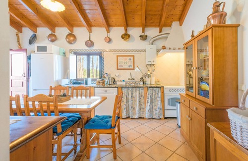 Cabeco de Aguia Villa | Country House 'Casa Do Pinhal' with Sea View, Private Pool and Wi-Fi
