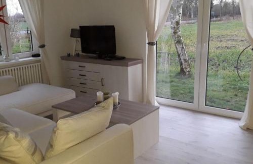Norden Apartment | Charming Country House Retreat with Garden for Families