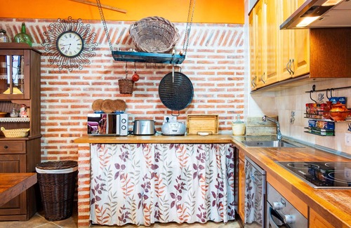 Nava de Bejar House | Country House 'El Corral De La Antigua' with Mountain View, Private Terrace and Wi-Fi